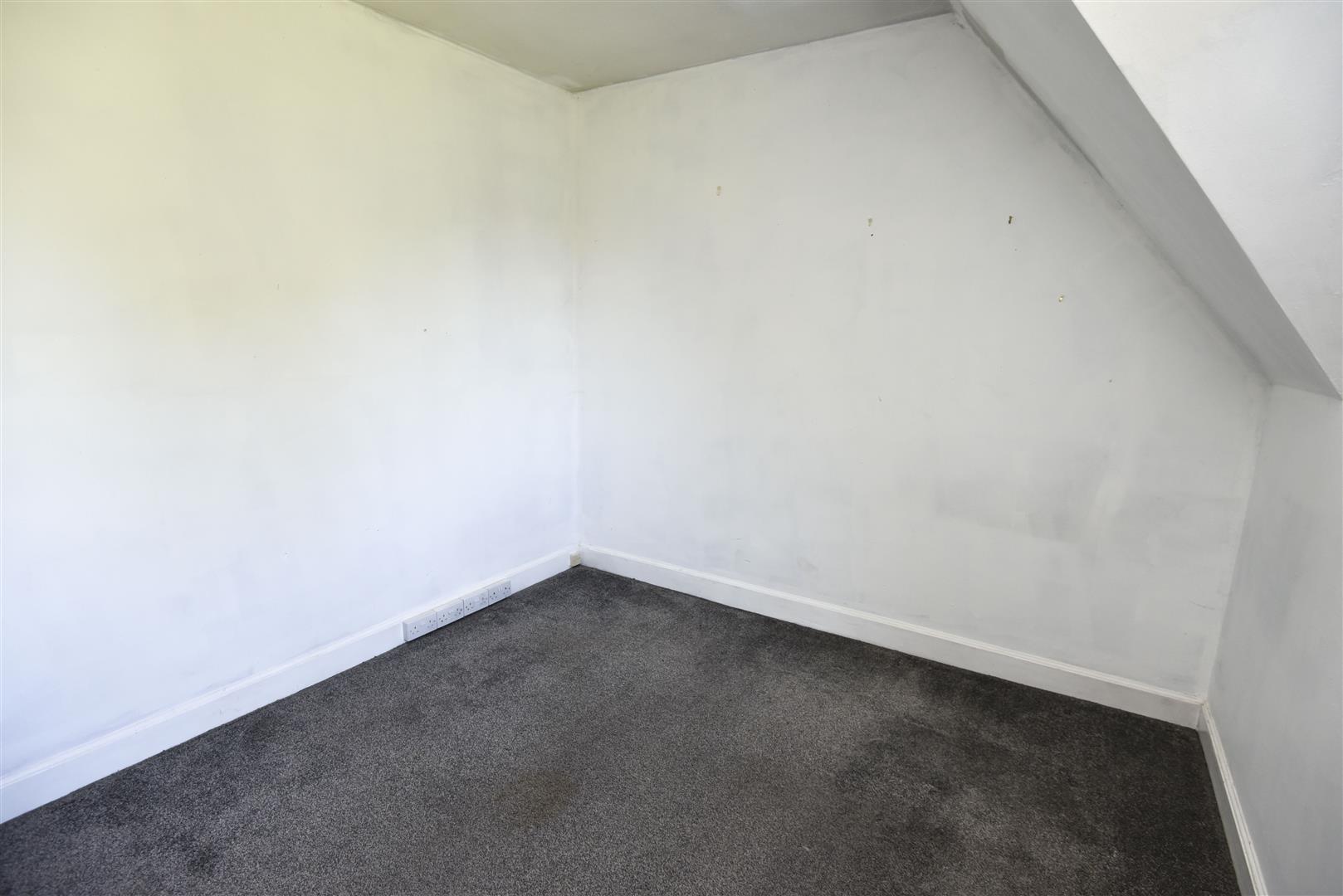 A BEDROOM 3B.JPG